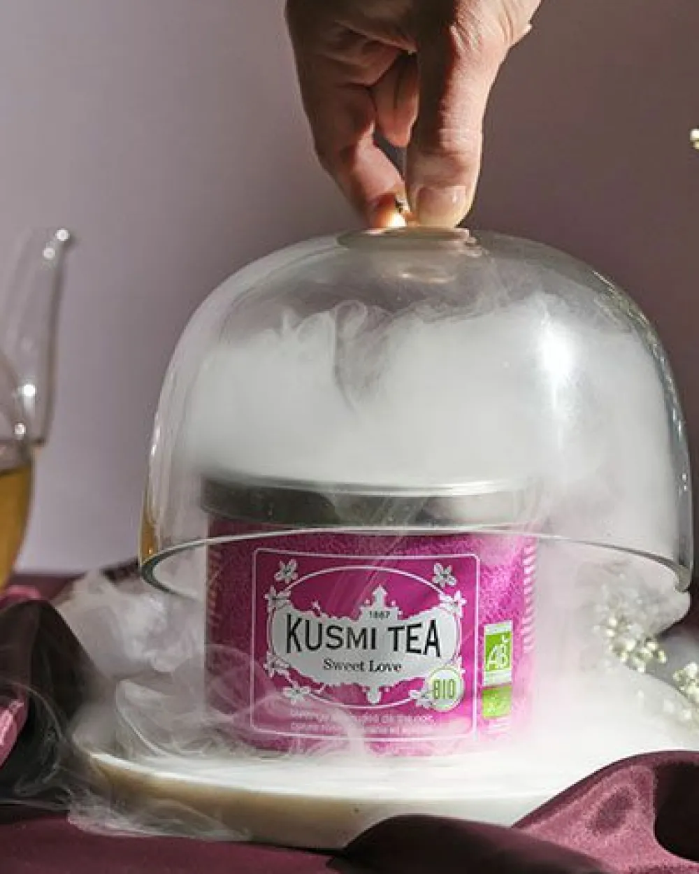 Kusmi Tea Sweet Love Thé noir bio, épices< Thé Noir